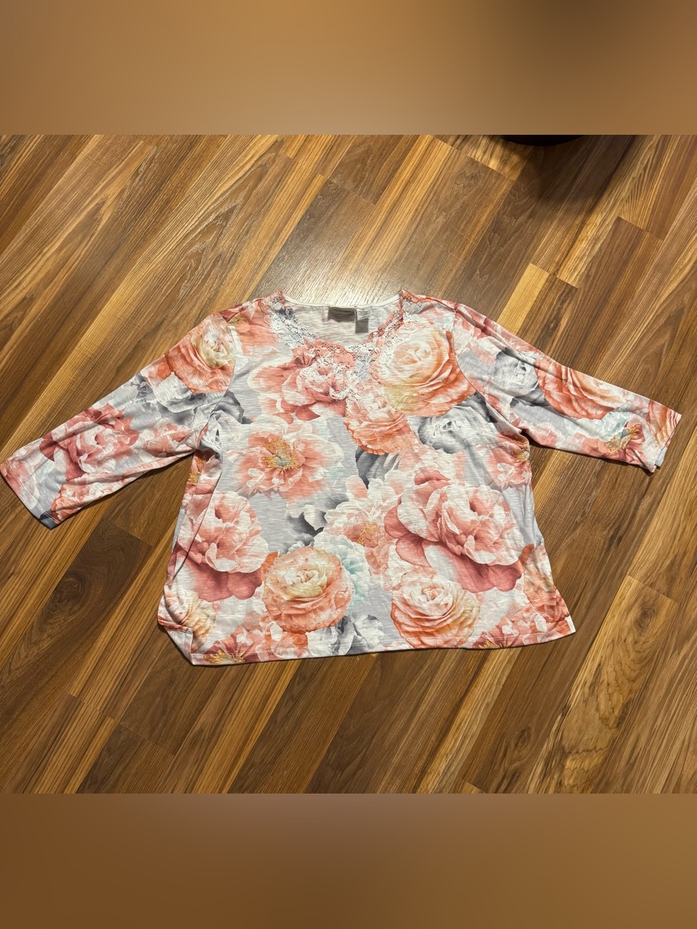 Alfred Dunner Floral V-Neck Long Sleeve Top in Peach and Gray